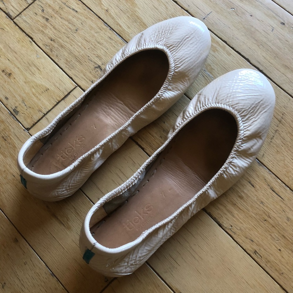 Tieks nude patent sz 7
